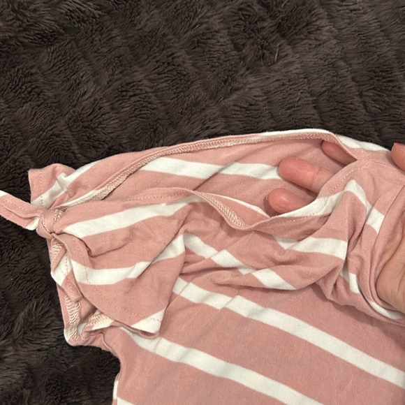 Girls cold shoulder top - Picture 2 of 3